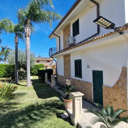 Vila Carlotta *