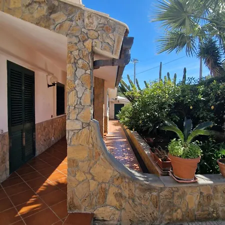 Vila Carlotta