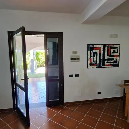 Vila Carlotta Brucoli